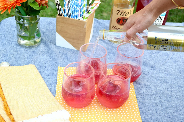 cocktails, drink recipe, spritzer, glam-gate, glam-gating, tailgate, party, flowers, styled shoot
